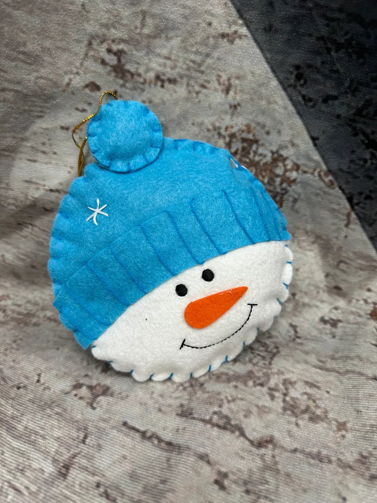 6" Light Plush Snowman Head in Blue