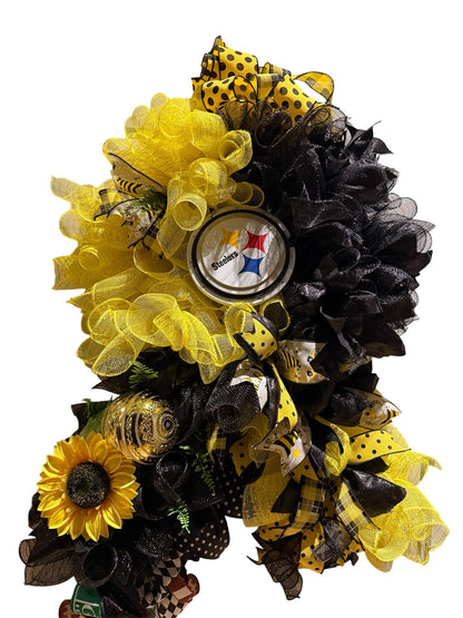 Pittsburgh Steelers Game Day Mesh Wreath – XL Fan Edition”